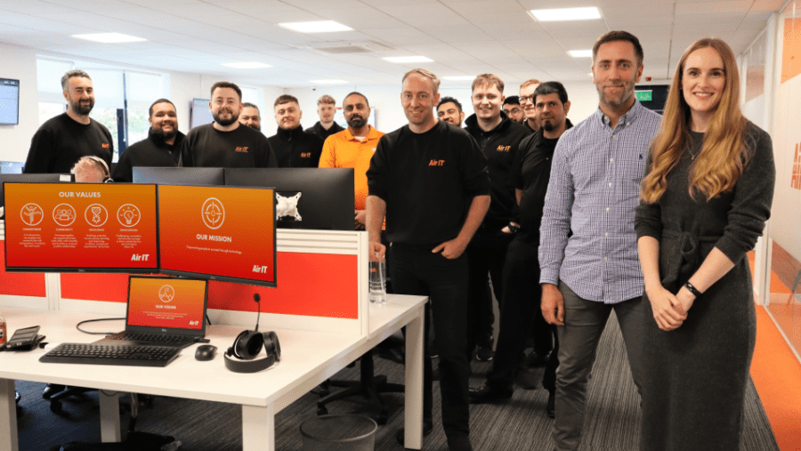 Air IT service desk celebrate their 4-star SDI achievement